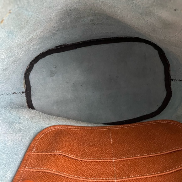 Dooney and Bourke AWL Mediterranean Blue Leather Tote Bucket Bag Purse R… - Picture 17 of 17